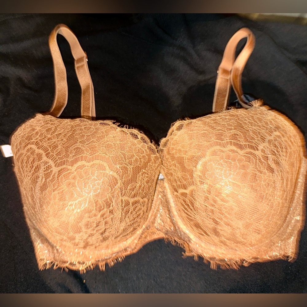 Victoria's Secret Dream Angels Demi Lace Bra